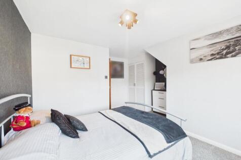 Bedroom Two (1)