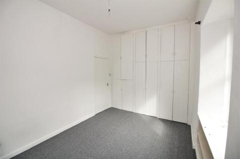 Bedroom .jpg