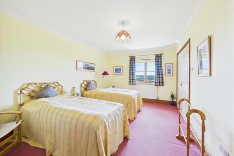 CAM02742G0-PR0017-STILL036.jpg