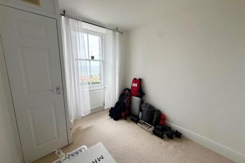 Bedroom2.jpg
