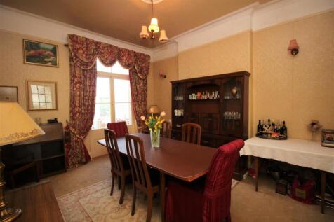 dining room.jpg