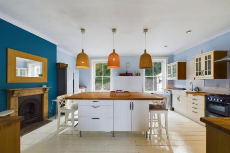 Kitchen1.jpg