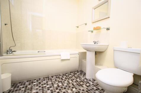 Bathroom.jpg