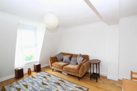Lounge 1