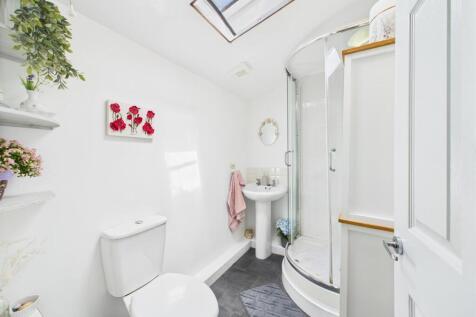 Annex Shower Room