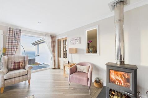 Living Room (3)