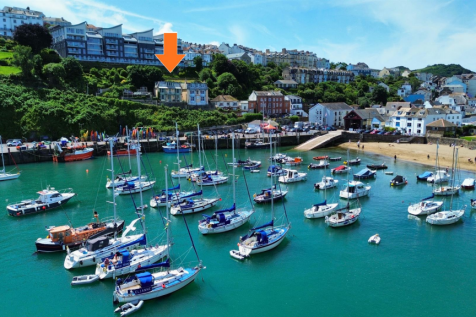 Harbour and House.png