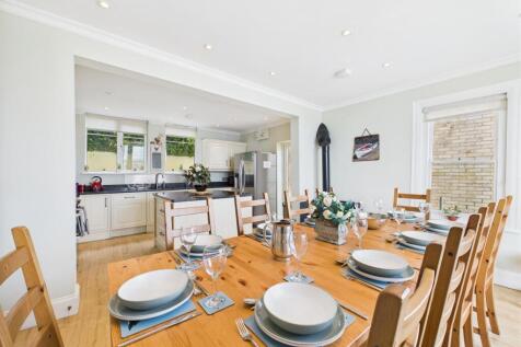Dining Room/Kitchen
