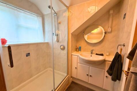 Old Engine Tenement Shower room