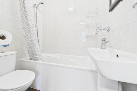 Enginefield Bathroom