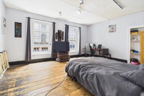 Bedroom One (Flat 1)