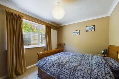 Bedroom no 1.jpg