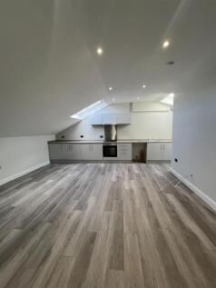 KITCHEN/LOUNGE