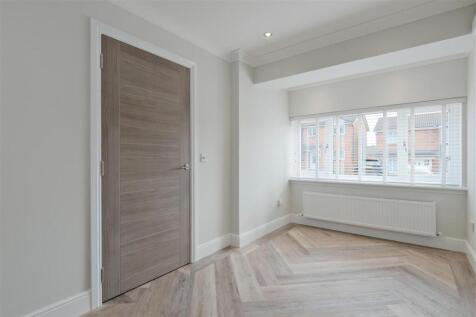 Reception/Bedroom