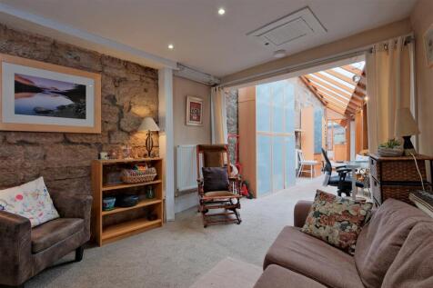 Bedroom/Study
