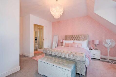 Master Bedroom - Top