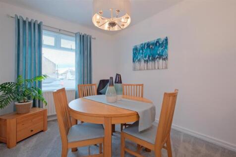 Bedroom 3/Dining
