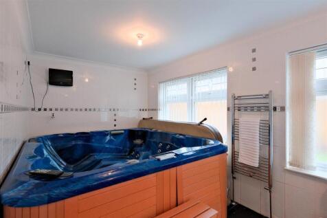 Hot Tub Room with