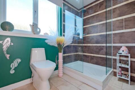 Main Bedroom Ensuite