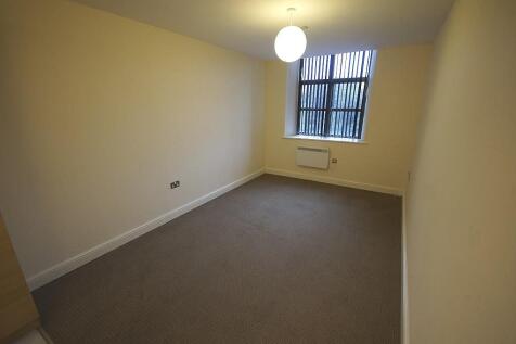 Spacious Lounge
