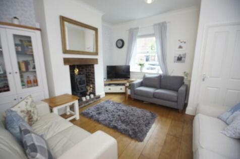Spacious Lounge