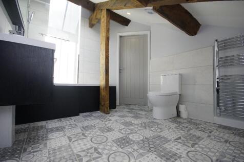 Luxurious Bathroom