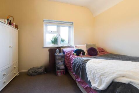 Bedroom-Room-To-Rent