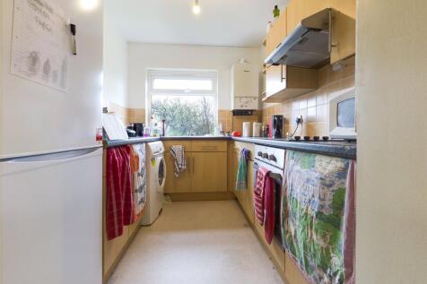 Kitchen-Room-To-Rent