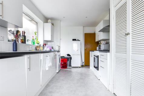 Kitchen-House-To-Ren