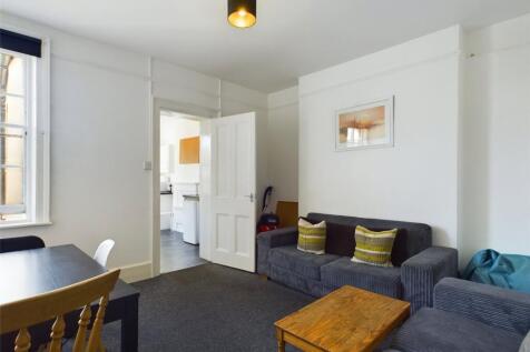 Lounge-House-To-Ren