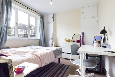 Bedroom-House-To-Ren