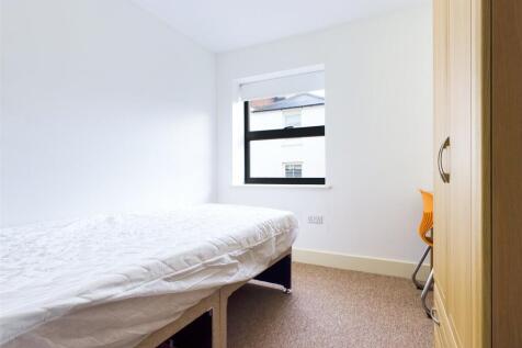 Studio Room
