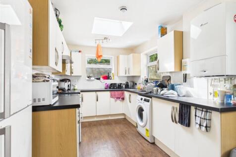 Kitchen-Room-To Rent