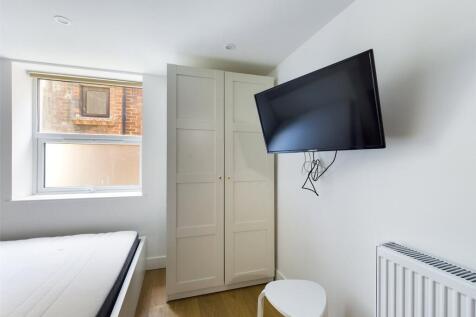 Studio Room