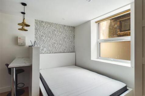 Studio Room