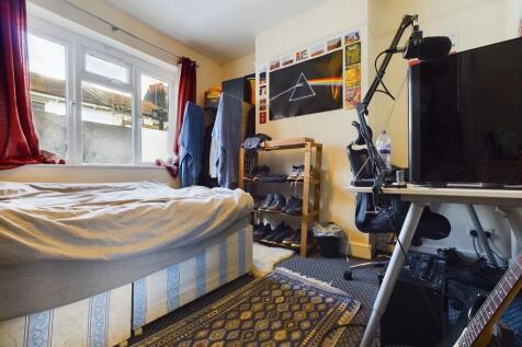 Bedroom-Flat-To-Rent