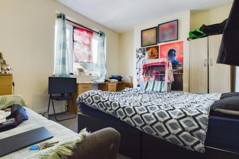 Bedroom-Flat-To-Rent