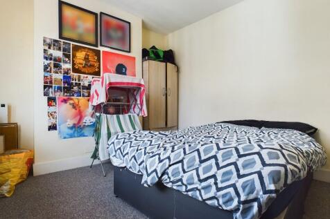 Bedroom-Flat-To-Rent
