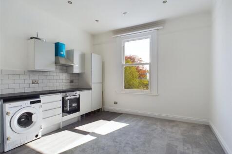 Living Room /Kitchen