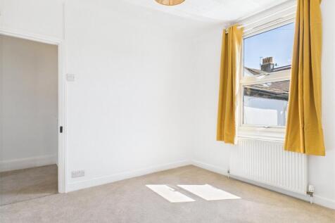 Bedroom-To-Rent