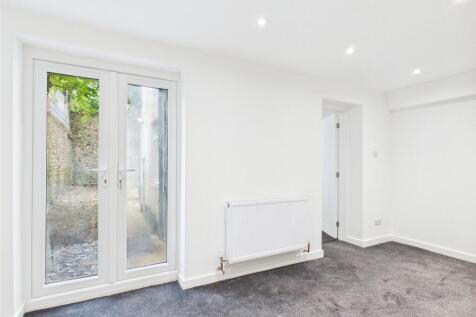 Lounge-Flat-To-Rent