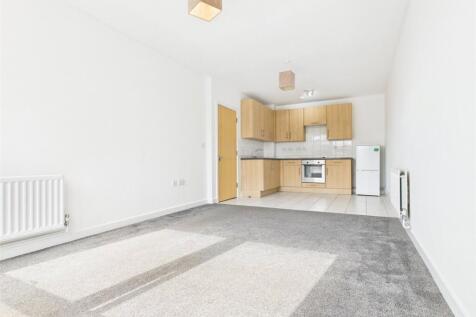 Lounge &amp; Kitchen
