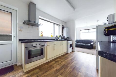Kitchen-Room-To-Rent