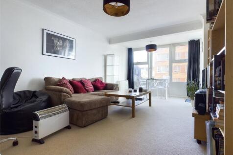 Lounge-Flat-To-Rent