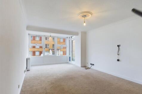 Lounge-Flat-To-Rent
