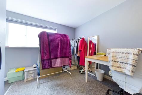Studio Room