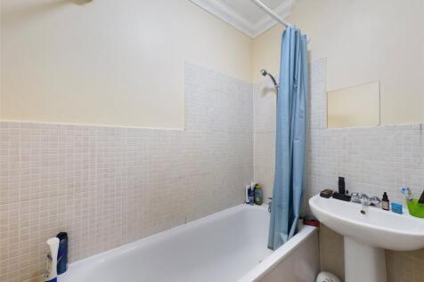En Suite Bathroom