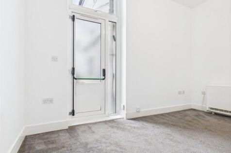 Studio Room