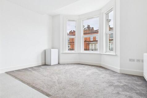 Studio Room