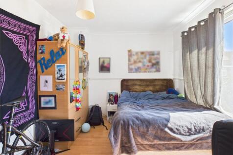 Bedroom-House-To-Ren